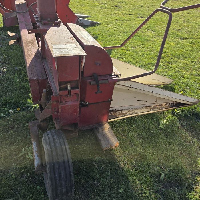 Сілосний комбайн січкарня до кукурудзи