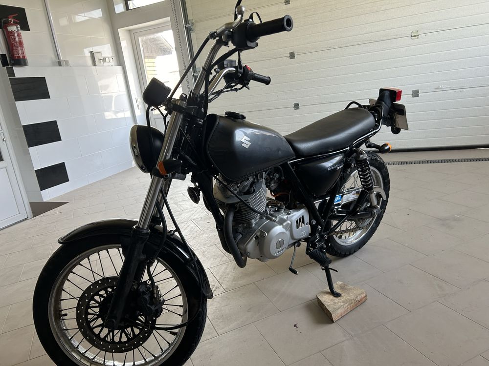 Suzuki 250 куб. Продам,переоформляю на Вас.