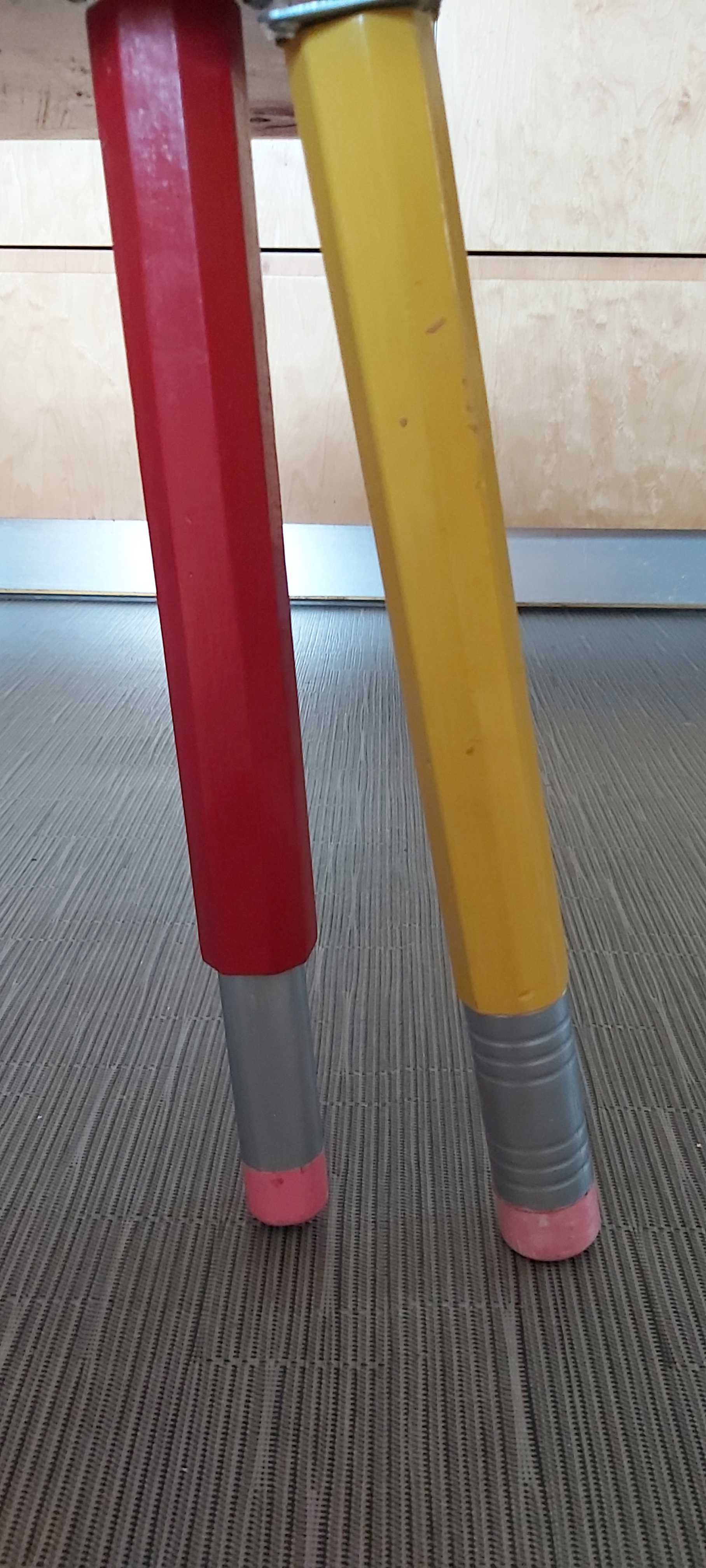 Zestaw mebli regał i stolik