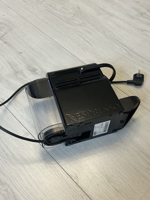 Кавомашина Delonghi nespresso inissia