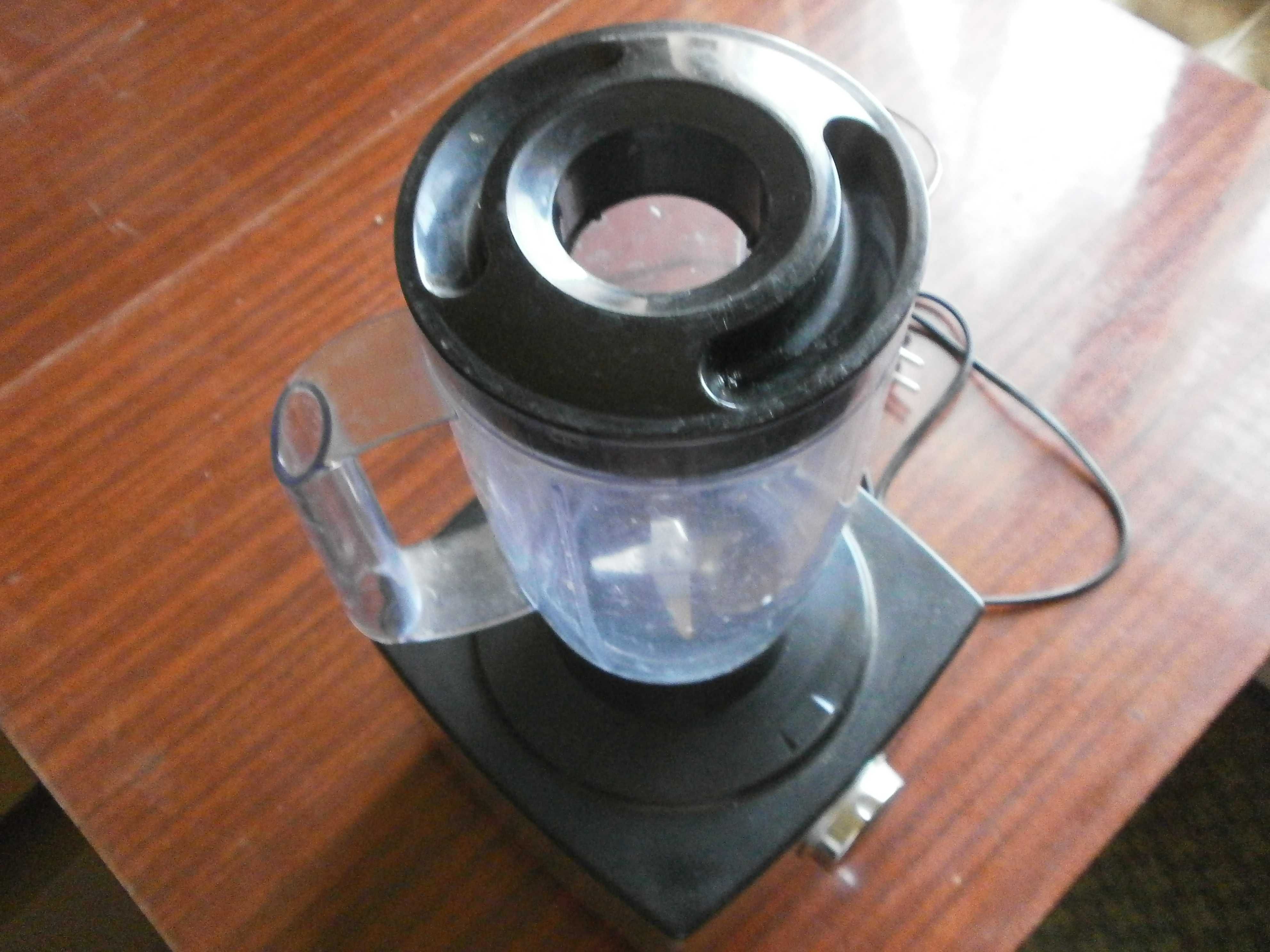 Кухонный комбайн vinis VFP 1000
