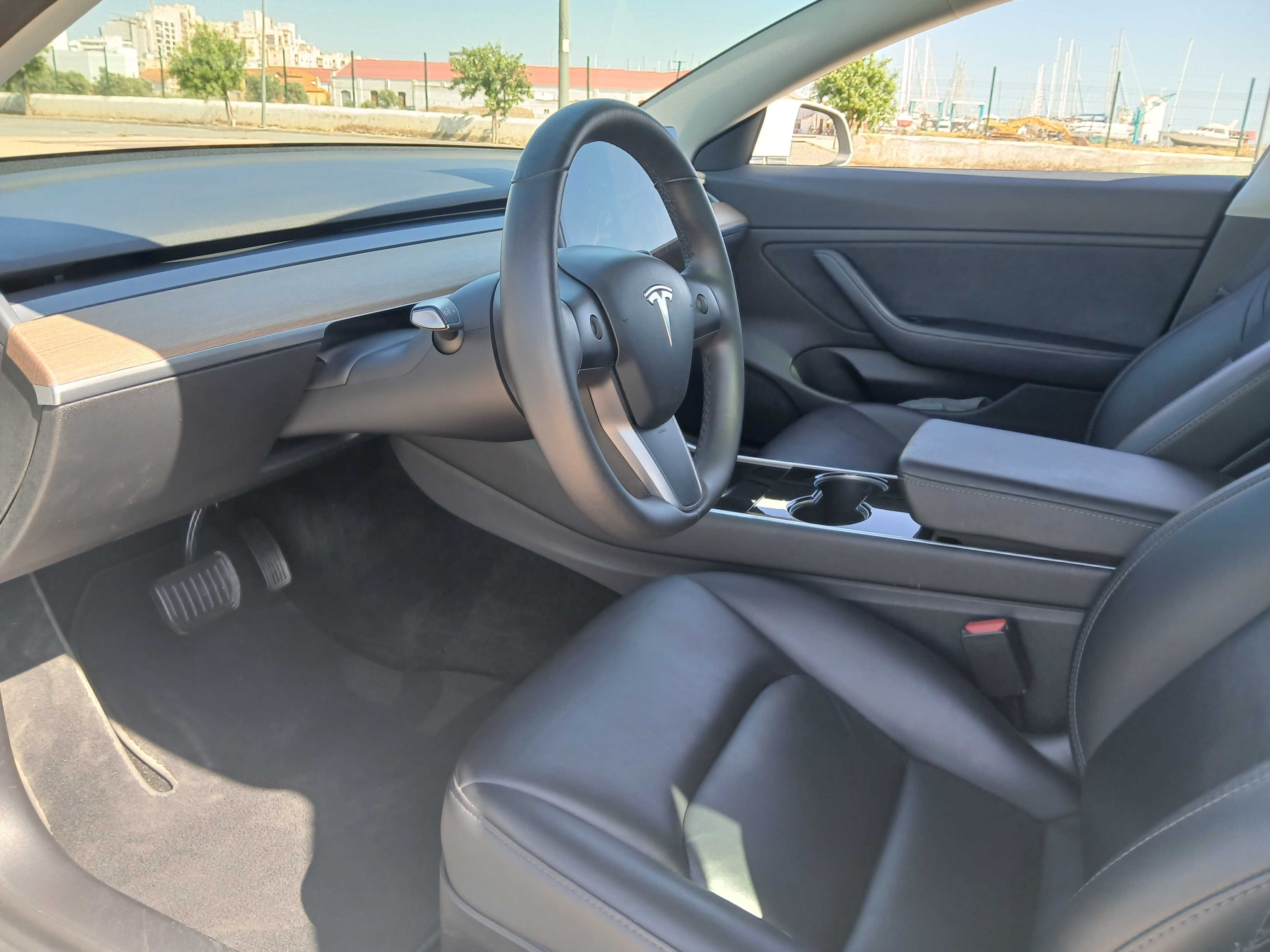 Tesla Model 3 Long-Range Dual Motor AWD