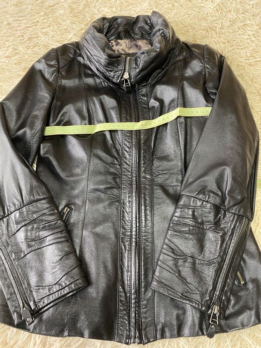 Продам шкіряну куртку