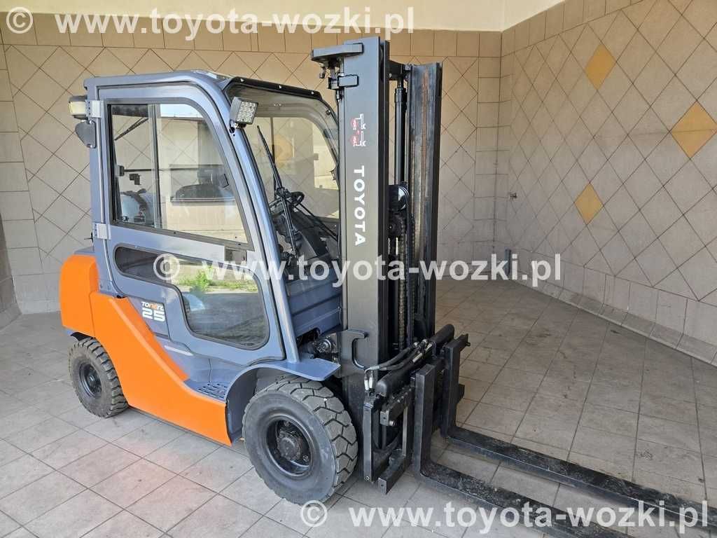 Wózek Widłowy TOYOTA 8FG25 , Kabina, wolny skok, TOYOTA 8FGF25 , LINDE