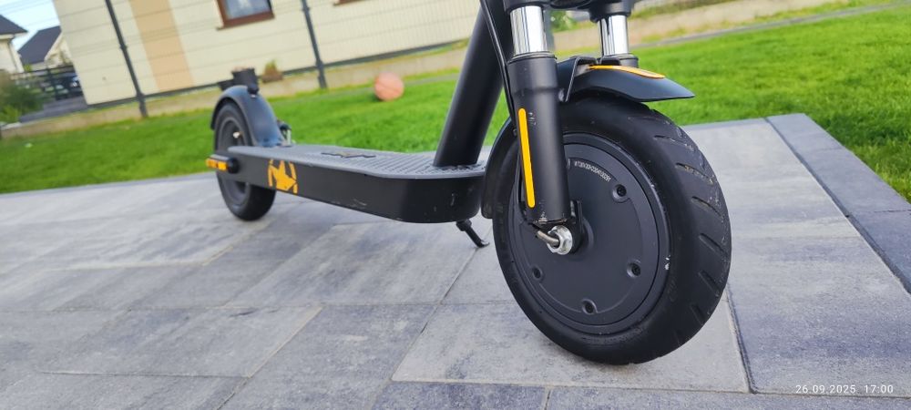 Chulajnoga elektryczna Jeep Sentinel