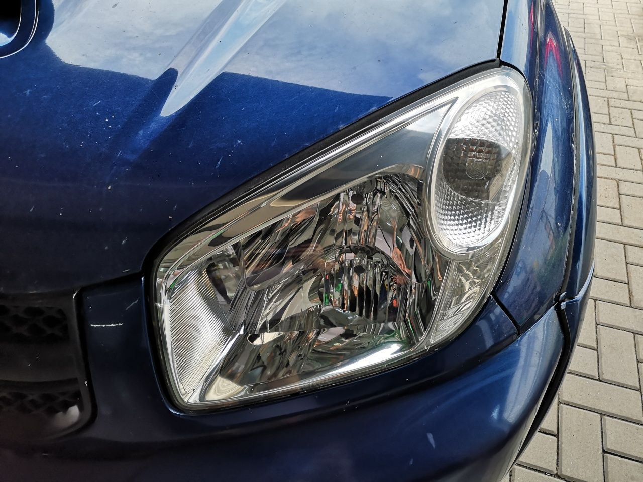 Przyciemnianie szyb, auto detailing,regeneracja reflektorów, dechromin