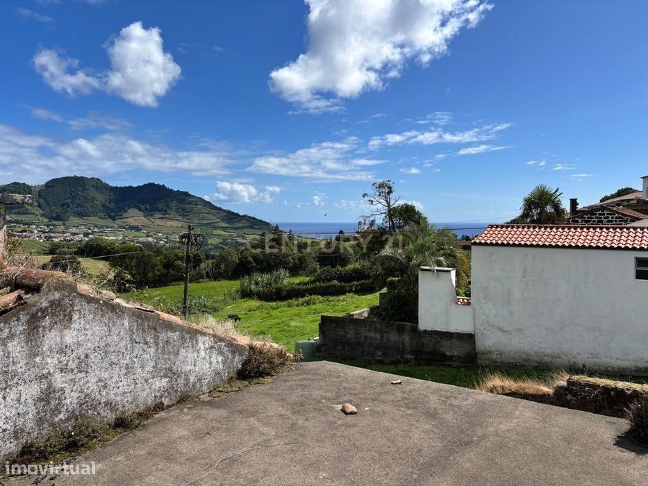 Casa para Recuperação com Vista Mar em Povoação, São Miguel