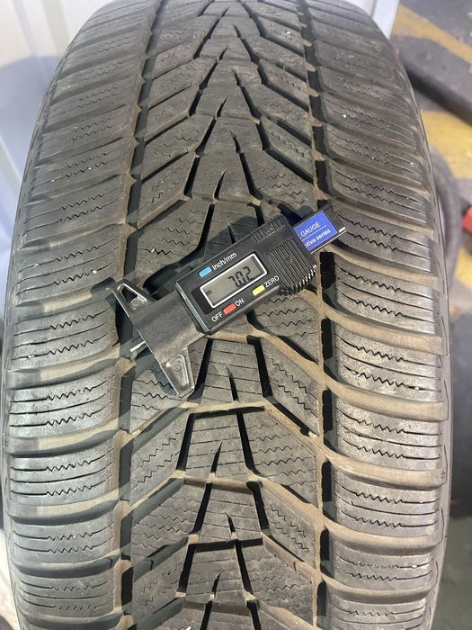 Шини  Hankook Winter i*cept evo3 X W330A 235/55 R20 105V XL, 4шт.