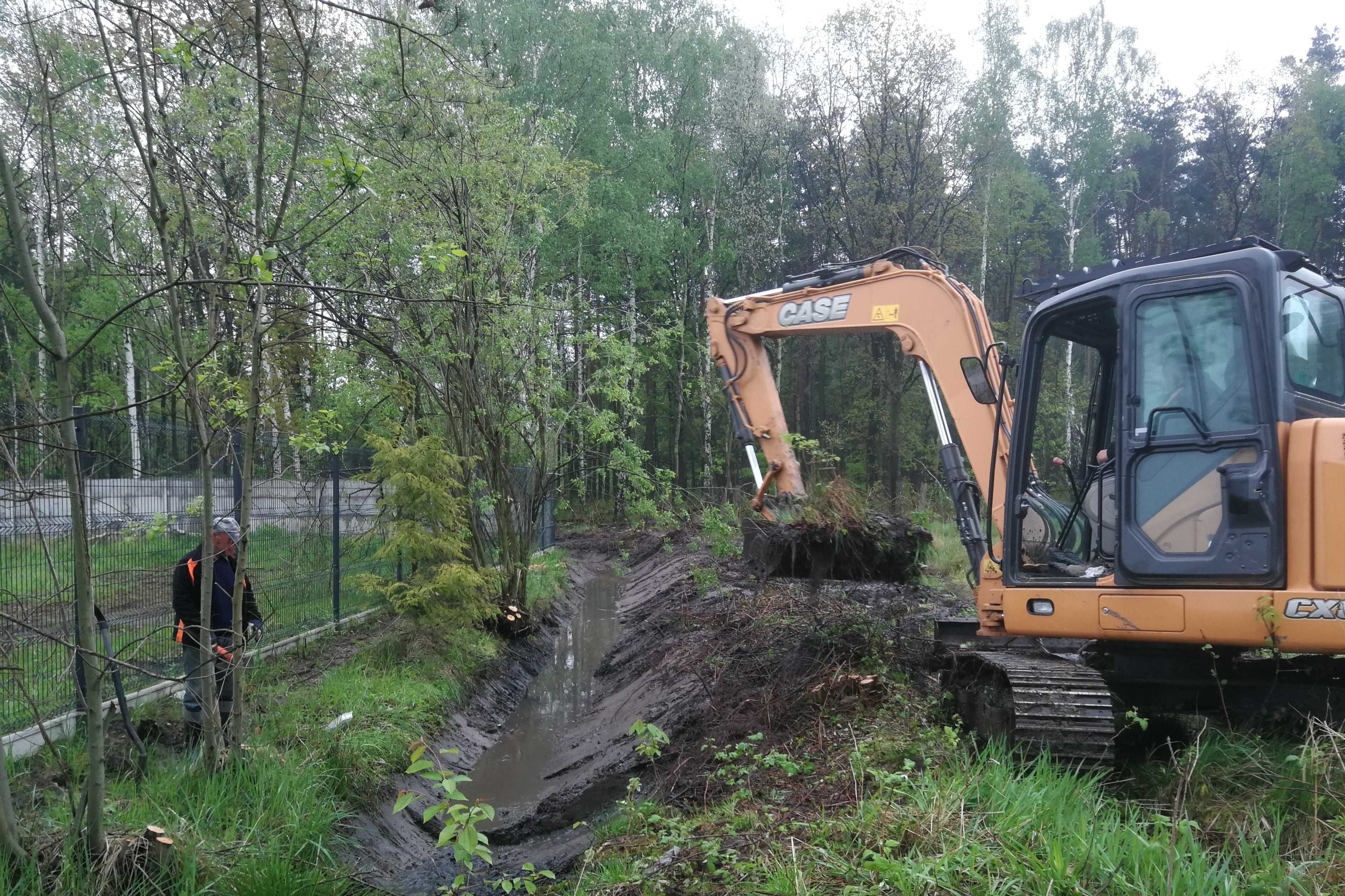 Wykopy rozbiórki drogi dojazdowe podbudowa koparka walec kruszywa