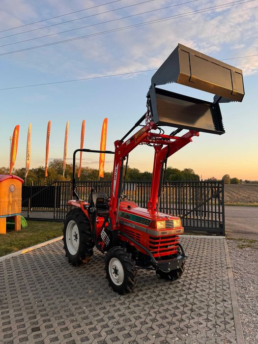 KUBOTA SUNSHINE L1-225,22hp, REWERS,Asystent Skrętu, 4X4 Nowy Tur 4w1