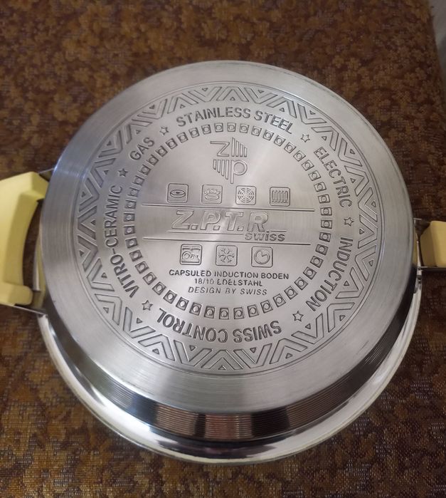 Сковорода керамічна Z.P.T.R. swiss