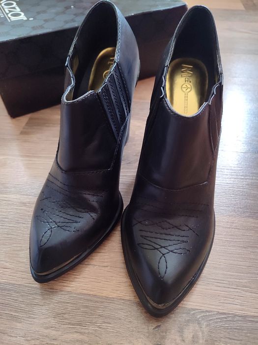 Жіночі ботінки натуральна шкіра фірма Kazar