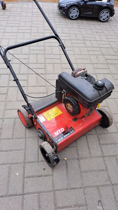 Wertykulator aerator spalinowy MTD V40