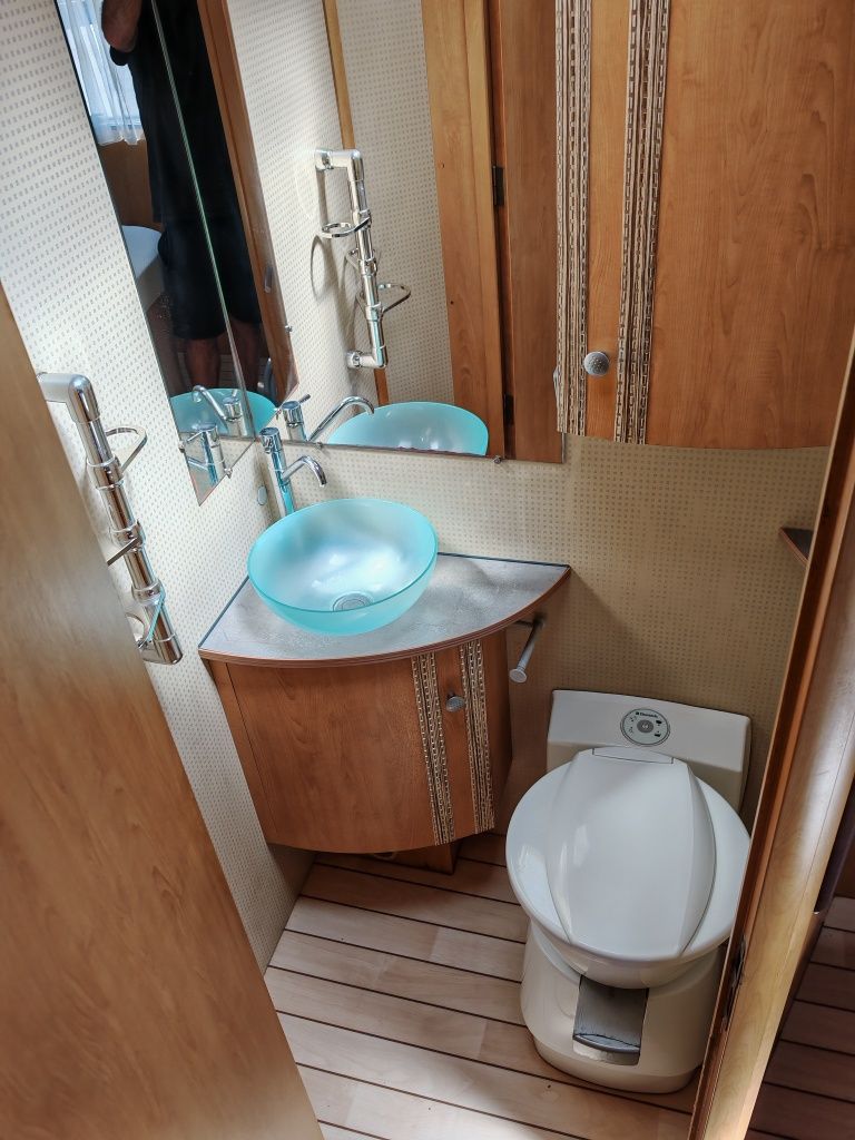 Autocaravana cama central