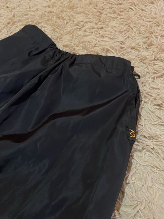 Черные штаны карго