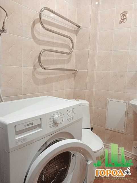 Однокімнатна по вулиці Вергая, 18