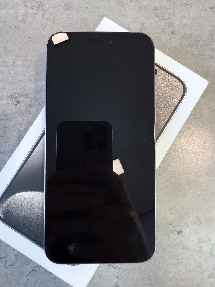 Продам iPhone 15 Pro Max 512 Natural