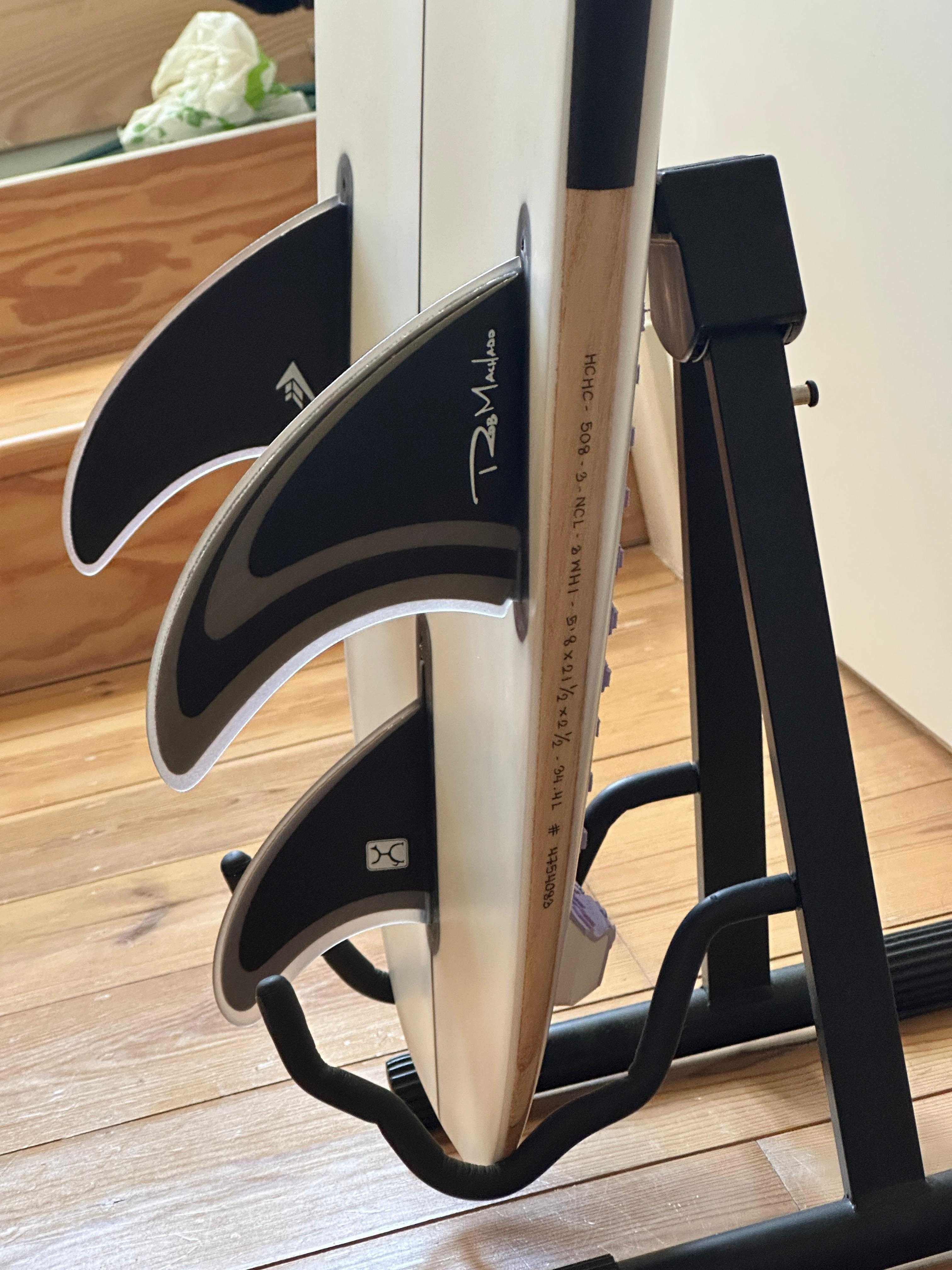 Firewire Machadocado 5'8 surfboard + Robs  2+1 Fins