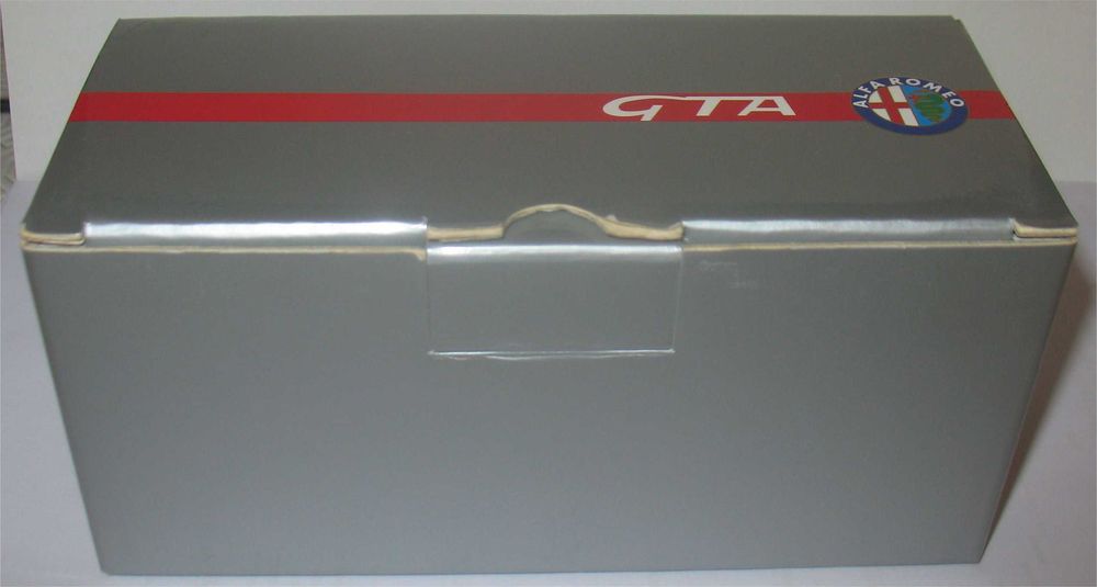 Alfa Romeo 156 GTA - Berlina (Escala 1/43)