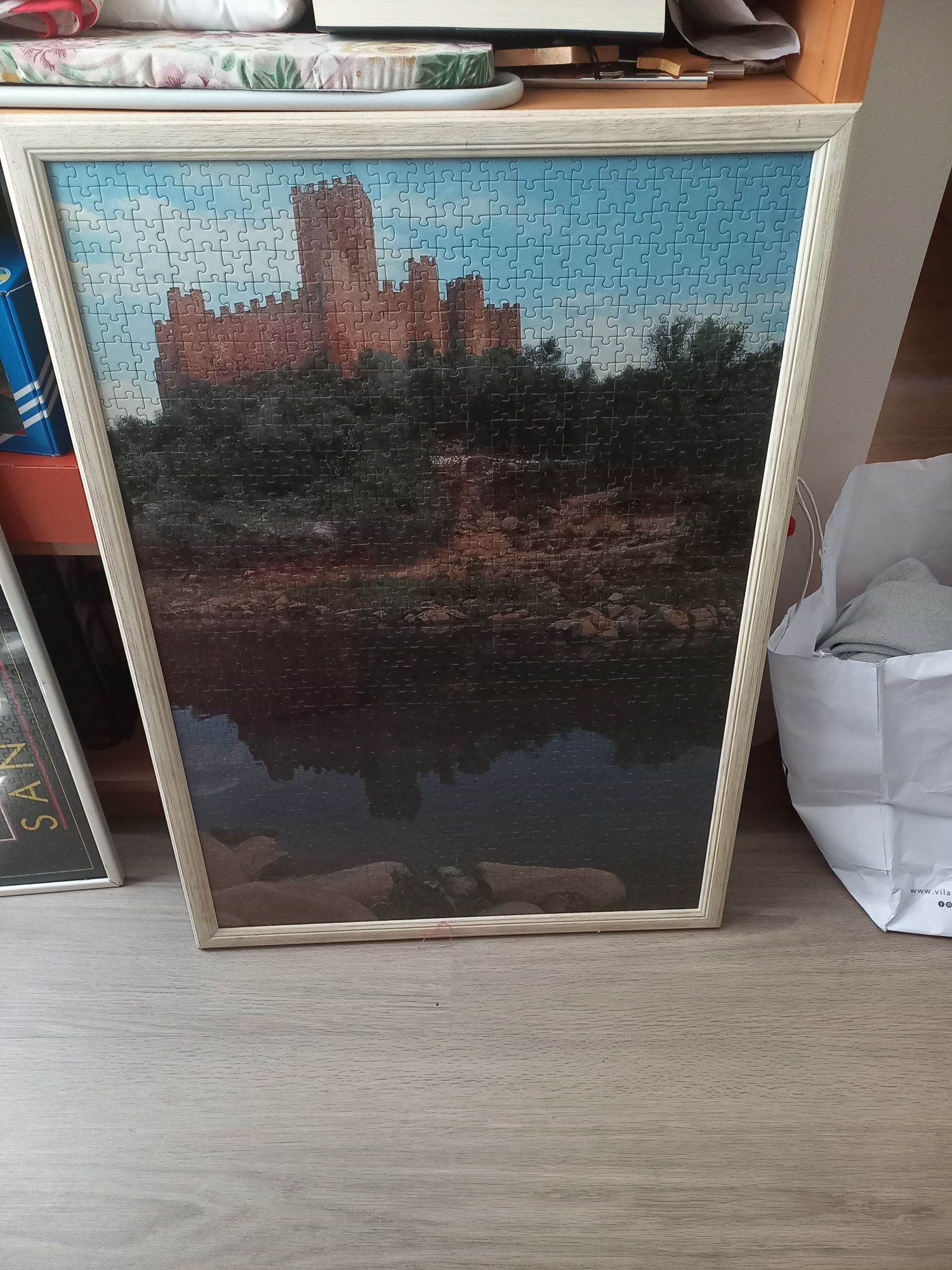 Puzzle com mais de 1000 peças, alusivo ao Castelo de Almourol