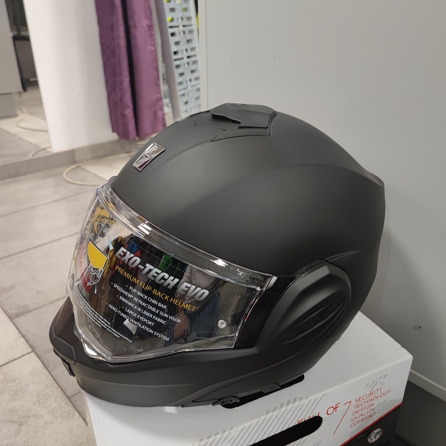 Kask motocyklowy szczękowy SCORPION Exo-Tech Solid Matt Black