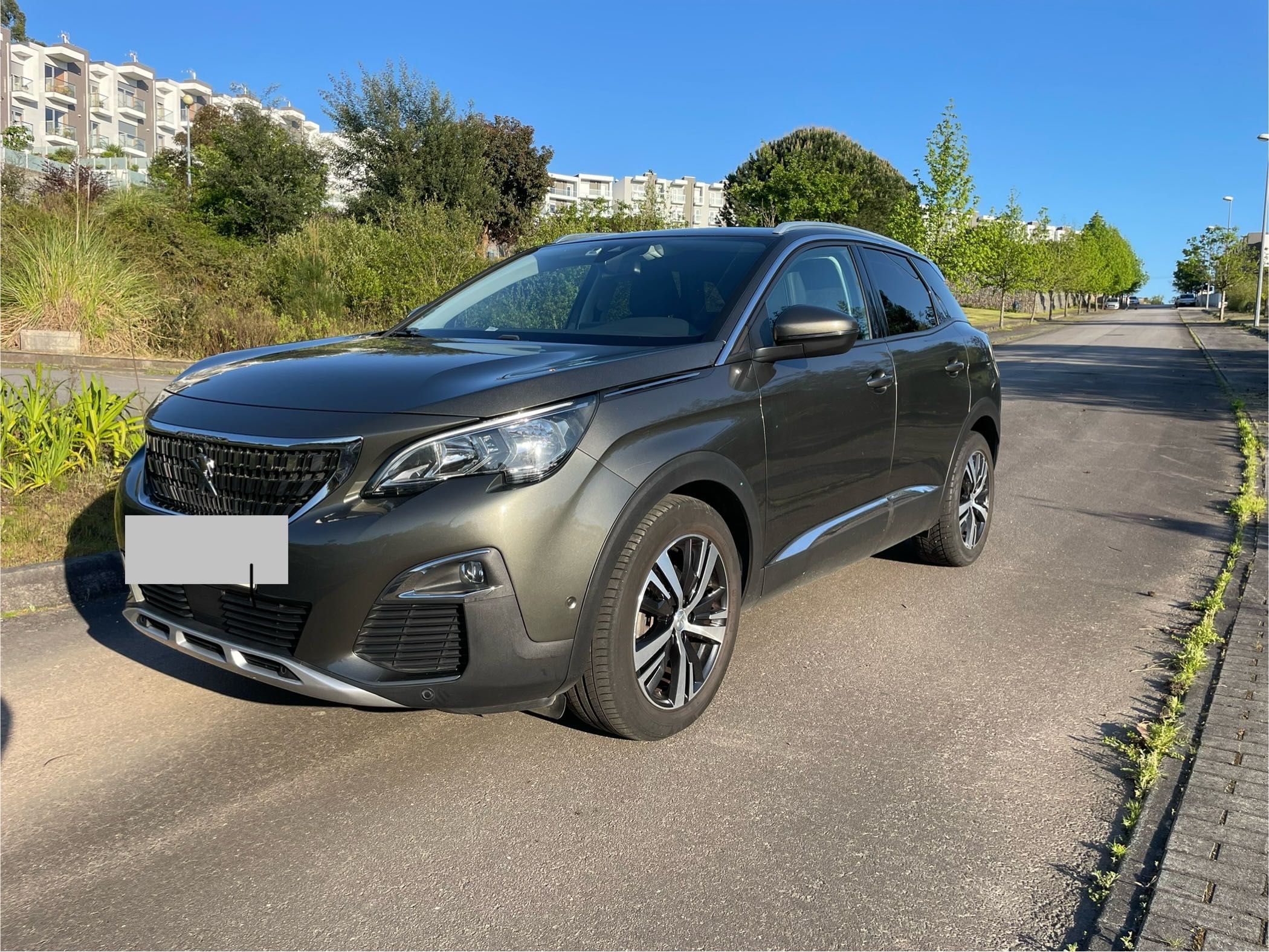 Peugeot 3008 Allure 1.5 BlueHDi Diesel – Excelente estado