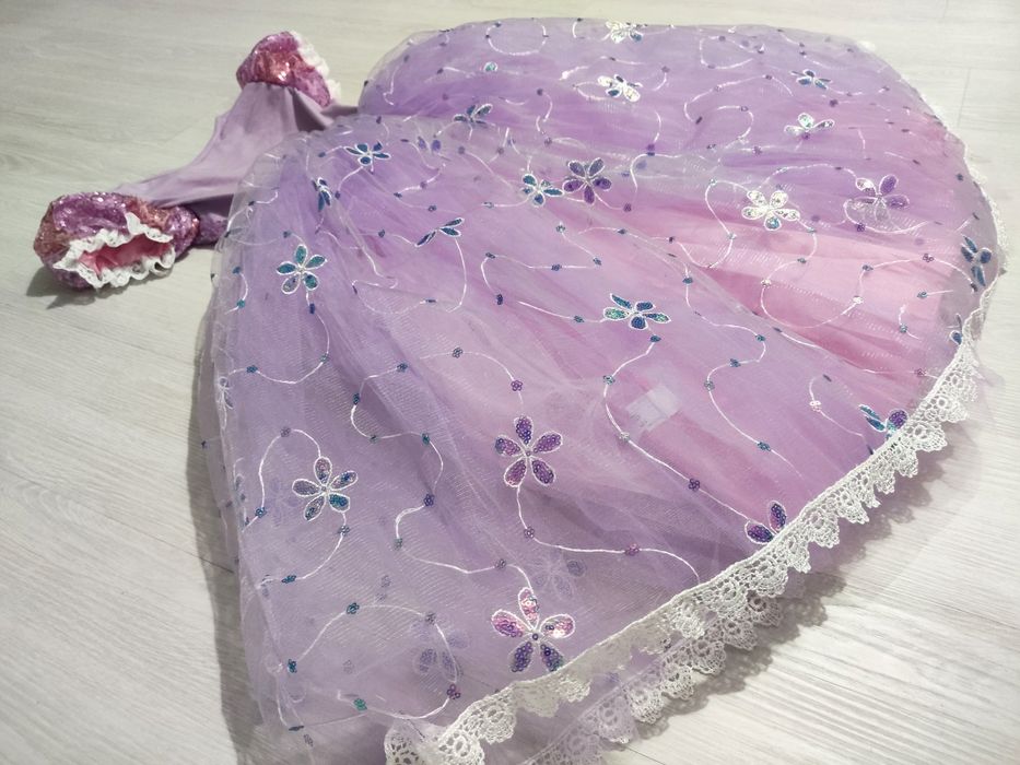 NOWY 104 110 Strój Księżniczka Roszpunka Kwiaty Akcesoria Sukienka Suk