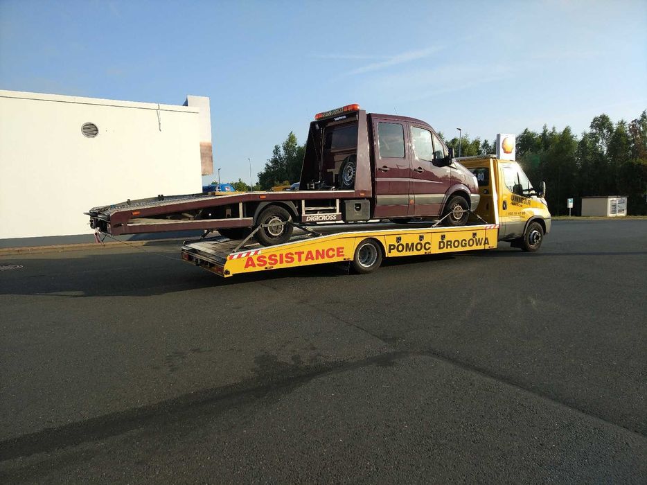 Pomoc Drogowa 24H/7 AutoLaweta AutoPomoc TransportAut Odszkodowania