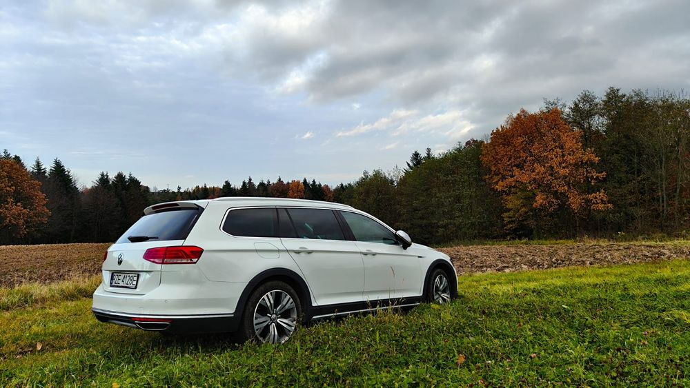 Passat b8 alltrack 2.0tdi DSG 4x4 /zamienię