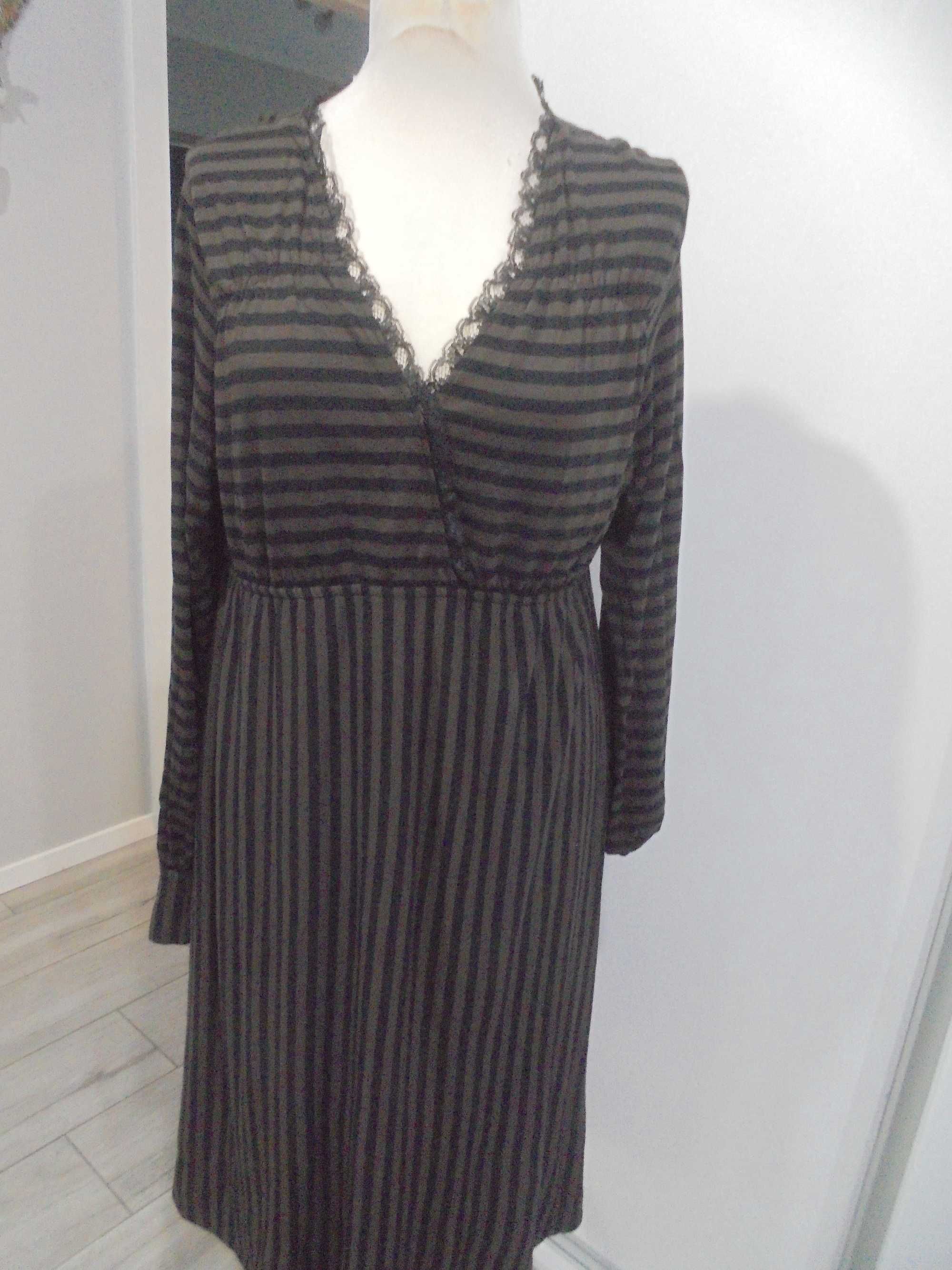 elegancka sukienka w roz44/46 / na podszewce