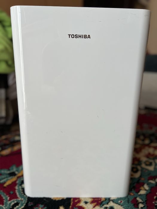 Продам очиститель воздуха Toshiba. Без торга.