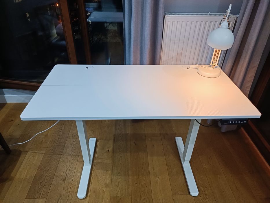 Biurko z regulacją wysokości HUZARO
