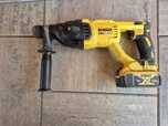 DCH133 Dewalt młotowiertarka z akumulatorem 5ah