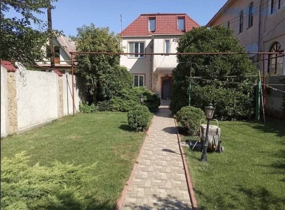 Костанди, частный дом