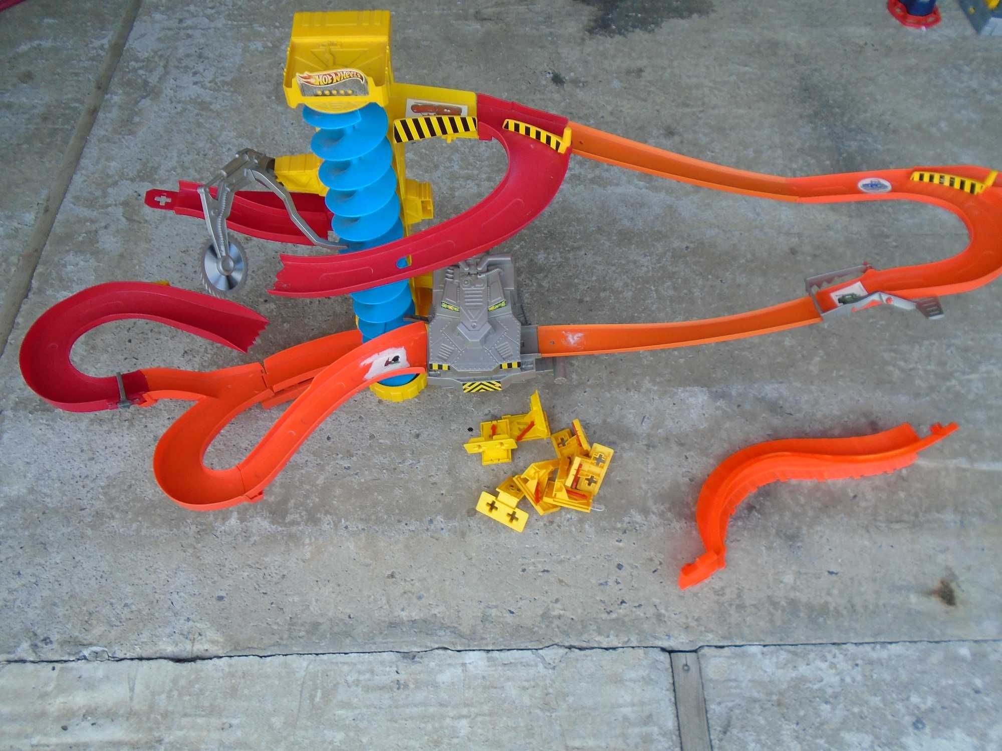Hot Wheels Wall Track Power Tower  Tor Ścianowiec