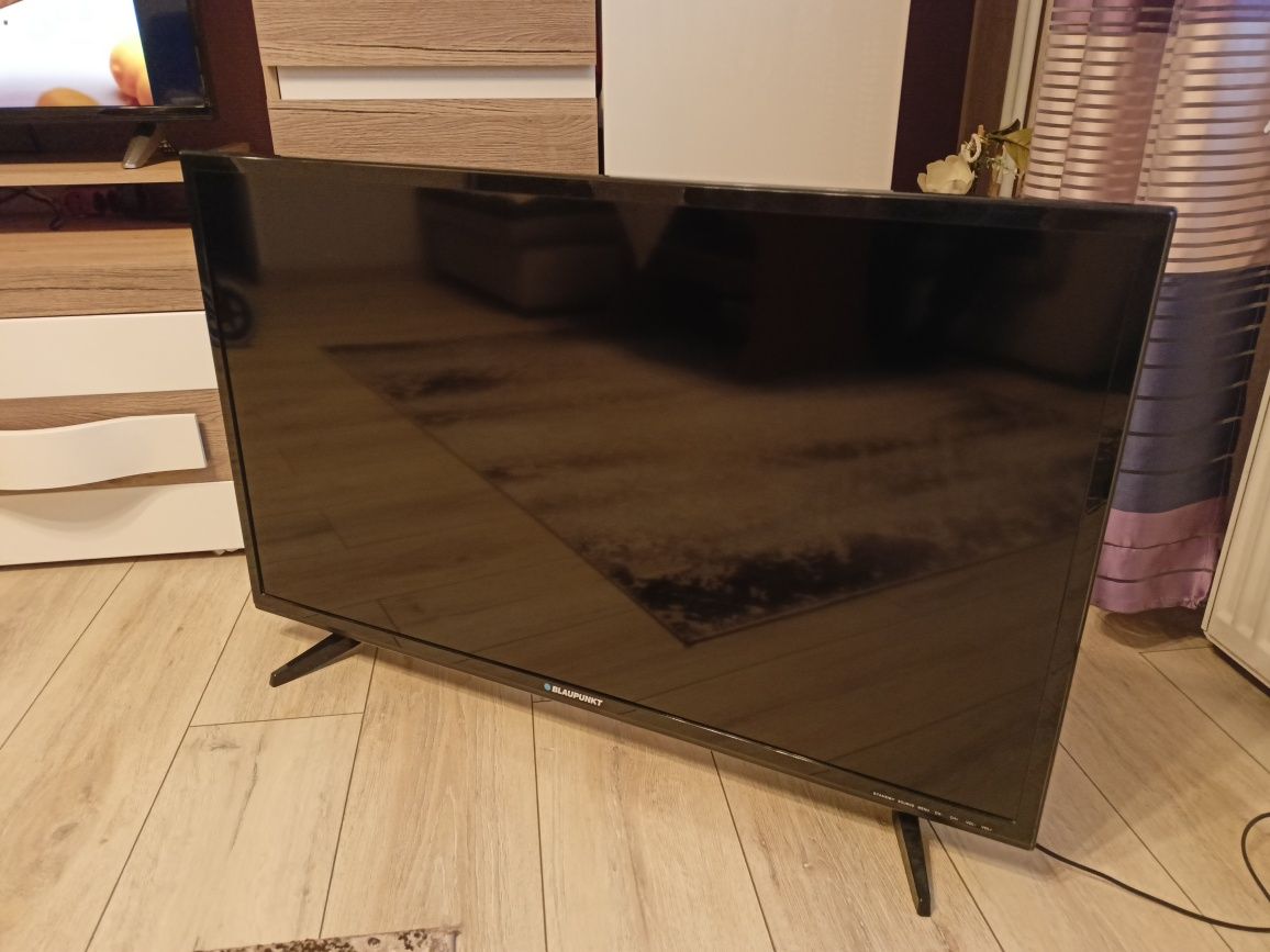 Telewizor LCD Blaupunkt 40' cali