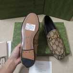 Sapatos novos tamanho 41