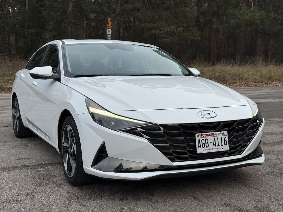 Hyundai Elantra 2021