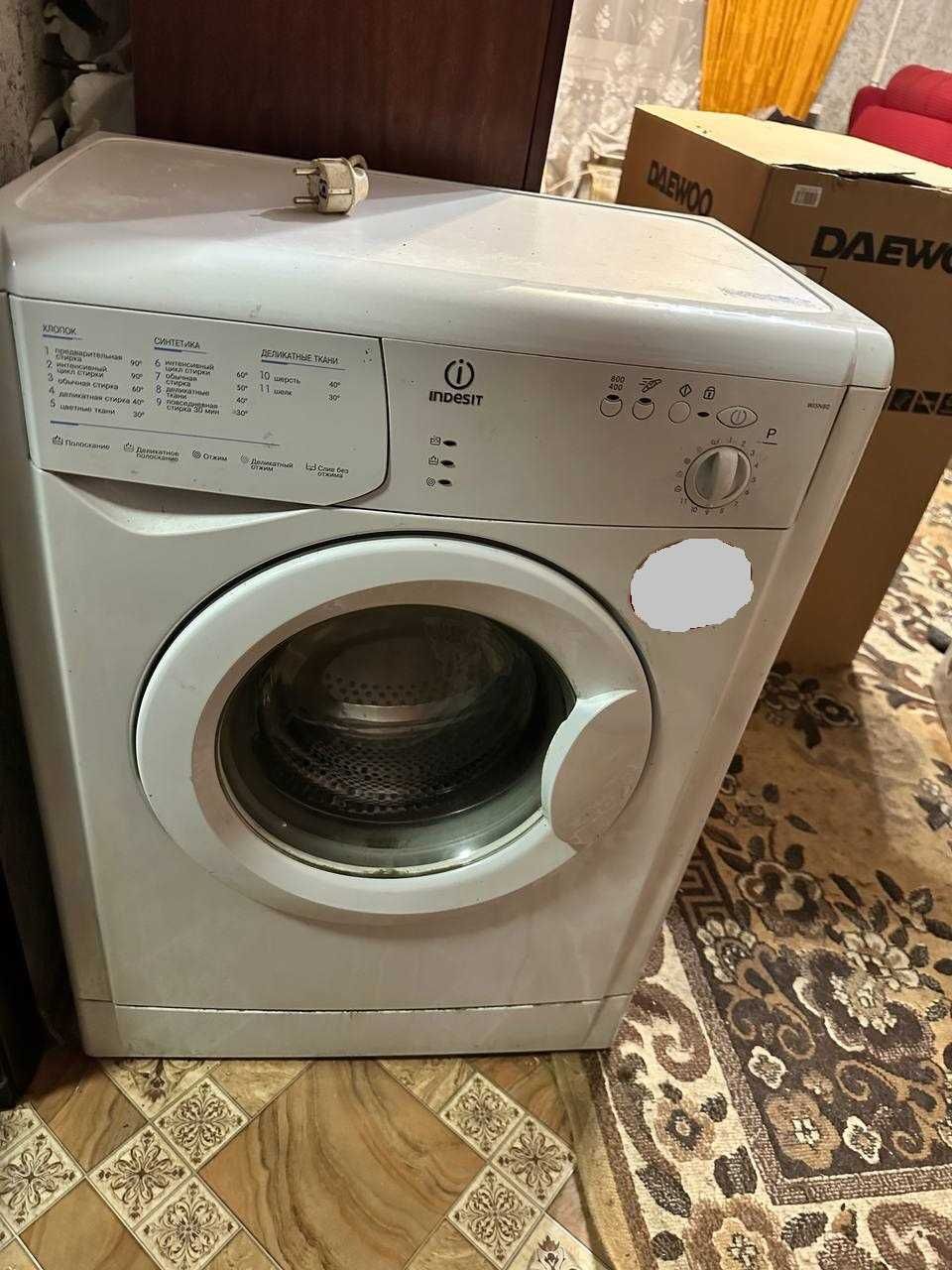 Продам Стиральную машину Indesit