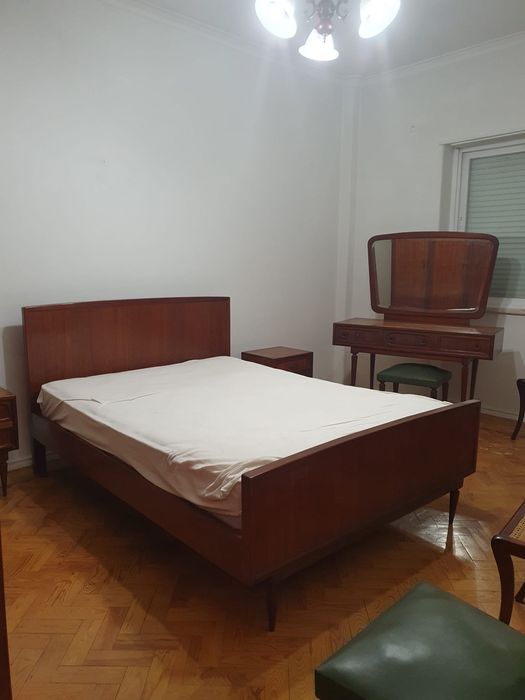 Mobilia quarto de madeira de qualidade