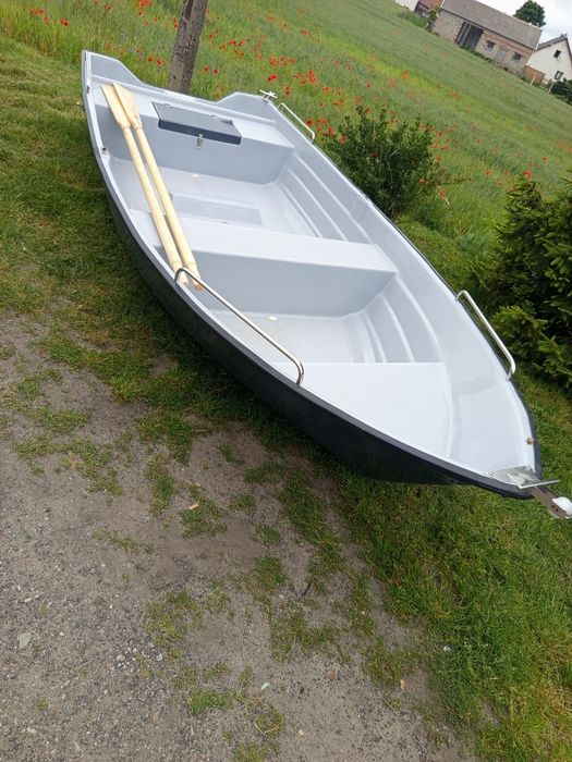 Łódki wędkarskie 380 łódka wędkarska rekreacyjna łodzie