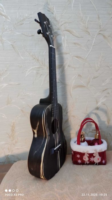 Укулеле-концерт.Канадских горіх.Дивовижне звучання. НОВА.