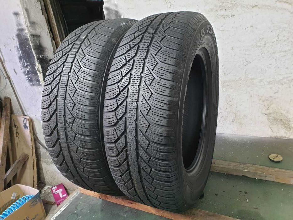 Dwie Opony zimowe 235/65R17 5,6mm Semperit Master-Grip 2 2018r