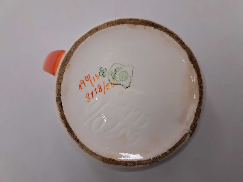 Stary dzbanek porcelana Max Roesler biały pomarańczowe ucho i dziubek