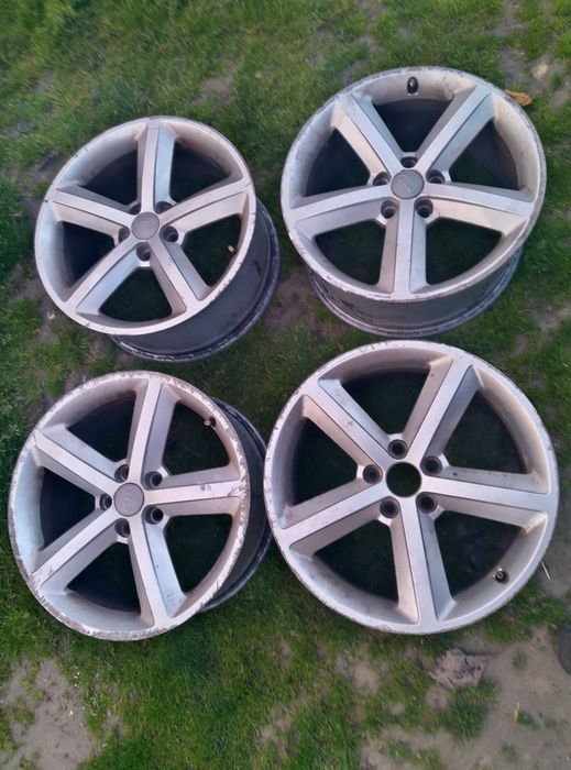 Audi A4 B8 A5 Felgi aluminiowe orginalne 8K0.601.025.Q 18''