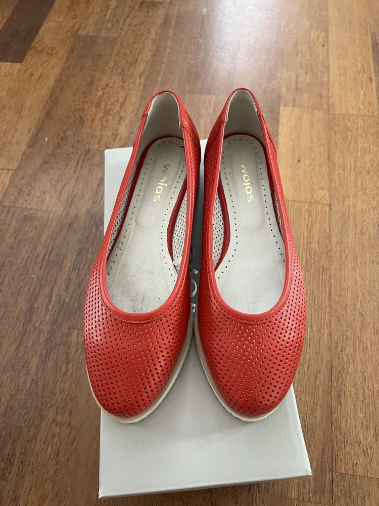 Wojas skórzane czerwone buty półbuty ażurowe damskie 37