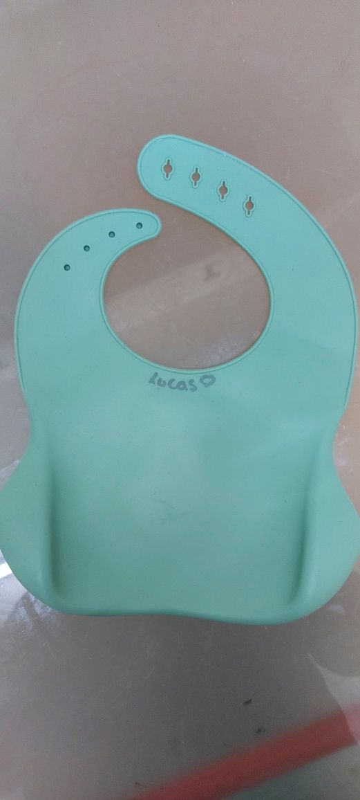 Babetes de silicone