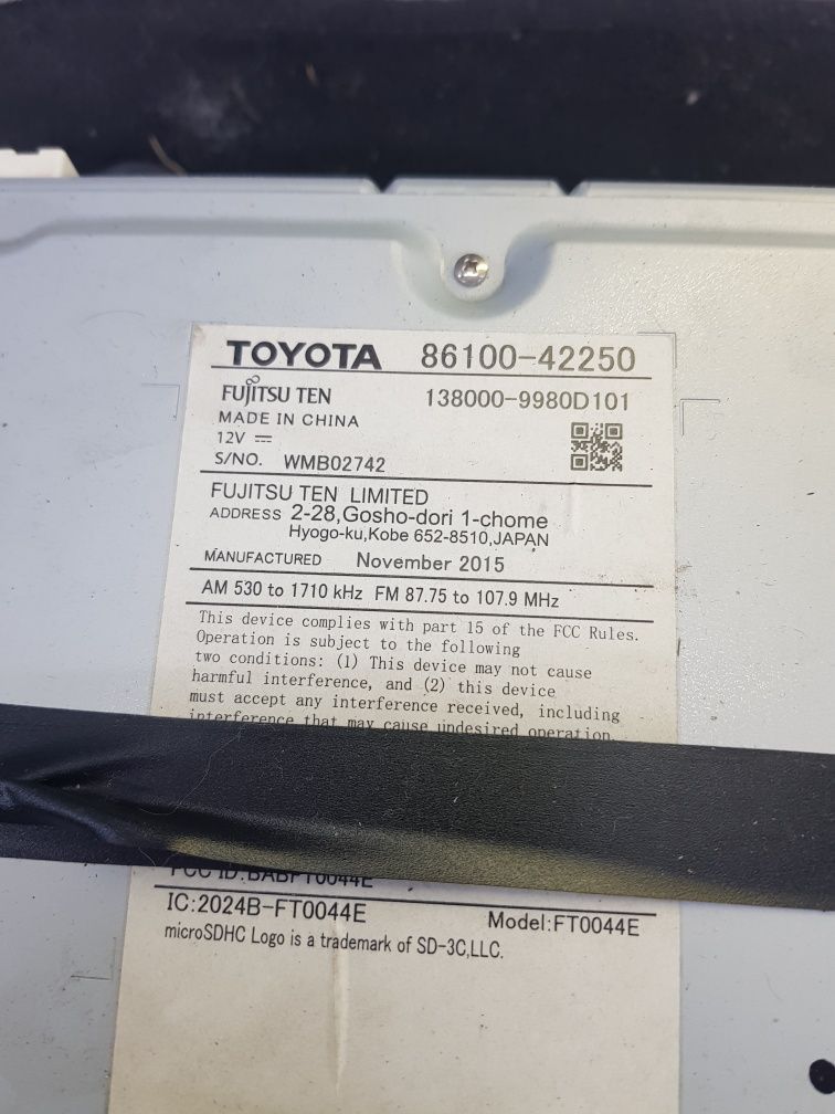 TOYOTA RAV4 A/V Equipment Display Receiver, Model FT0044E, 86100-42250