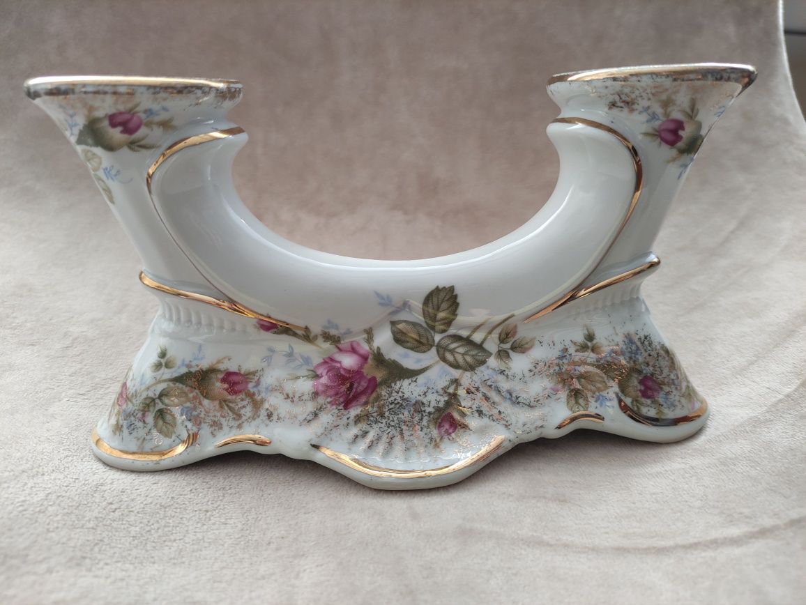 Świecznik z porcelany Iwona Chodzież porcelanowy