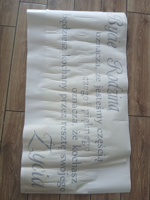Napis na ścianę.
